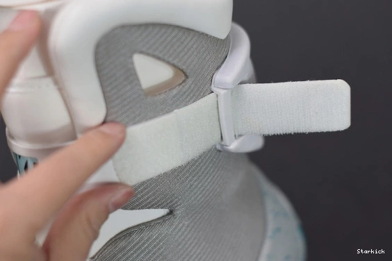 NIKE MAG 0816